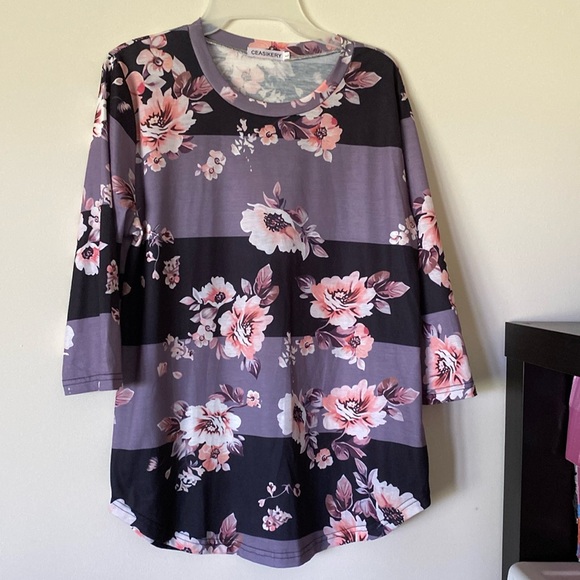 Tops - Floral Purple Blouse
